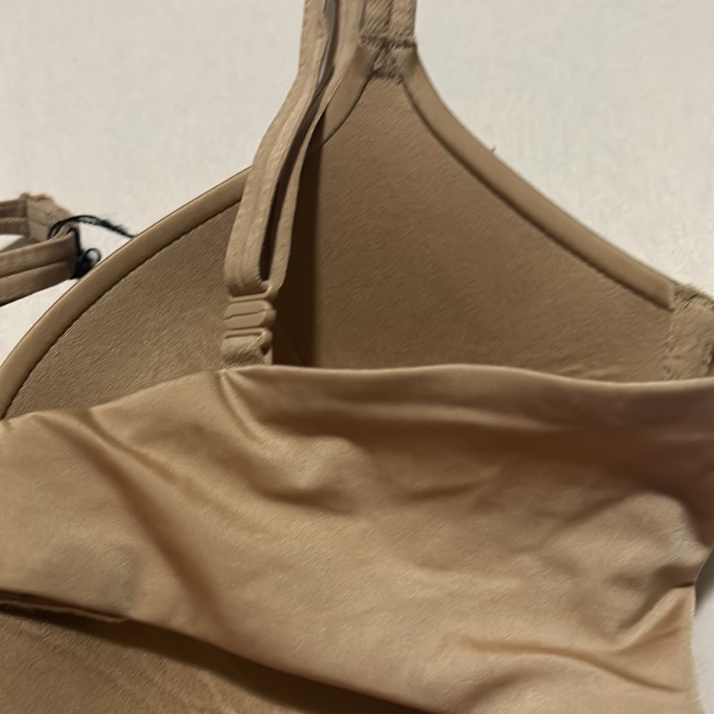 Victoria Secret Tan solid - Picture 4 of 4